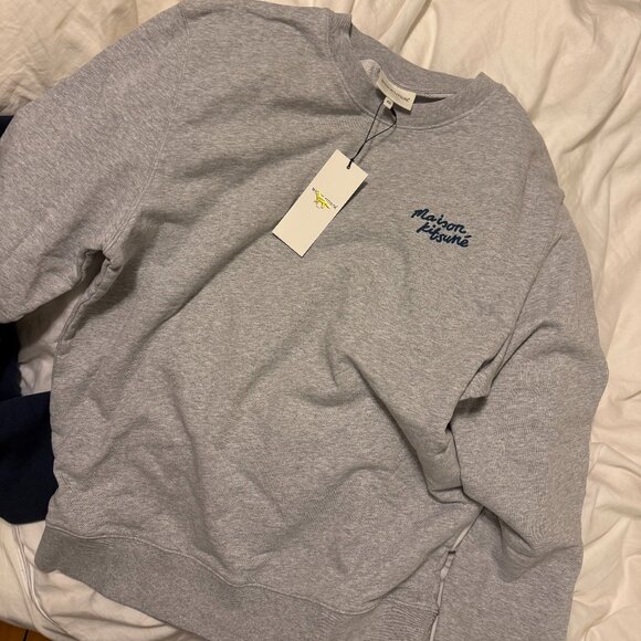 MAISON KITSUNE NWT GRAY HANDWRITING SWEATSHIRT XXL - Picture 1 of 5
